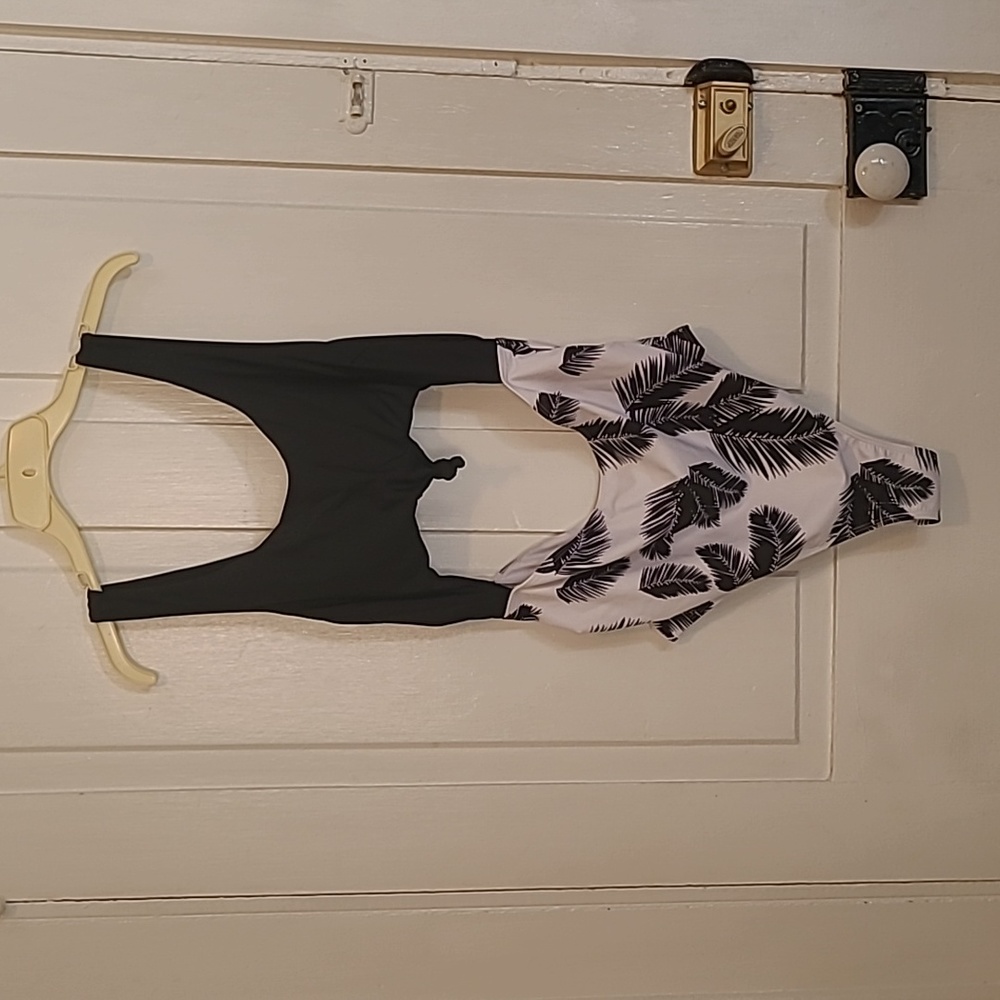 🤰NWOT Maternity Swimsuit🤰